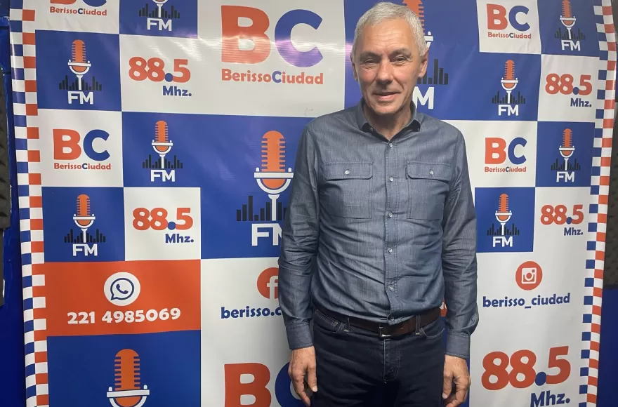 Fabián Cagliardi pasó por BerissoCiudad en Radio.