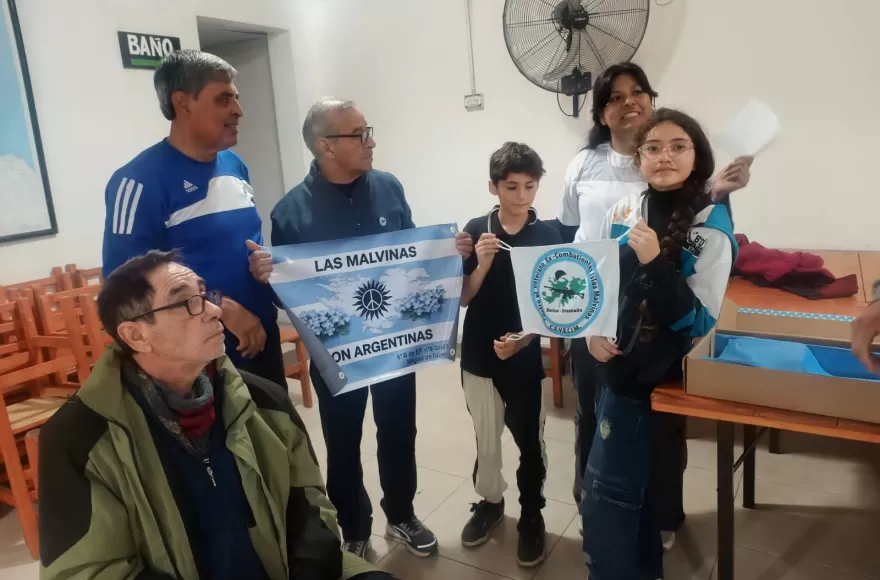 Representantes de la Escuela 8 visitaron el CEVECIM.