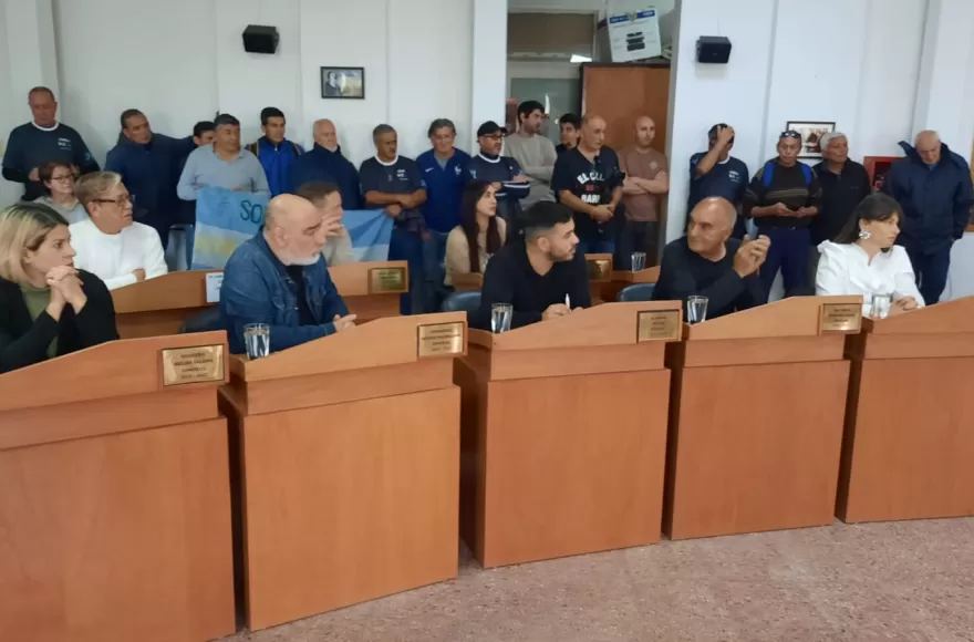  La jornada se desarrolló en un recinto colmado, con la participación de ambientalistas y ex combatientes continentales.