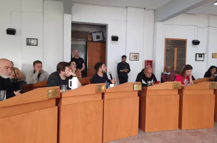 La Rendición de Cuentas fue aprobada por 13 votos afirmativos contra 7 negativos.