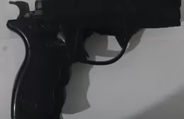 Menor demorado en 93 bis y 129: tenía una réplica de arma de fuego