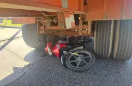 Fatal accidente en la rotonda de 122 y 60: murió un motociclista