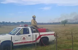 Impresionante incendio en Camino Real