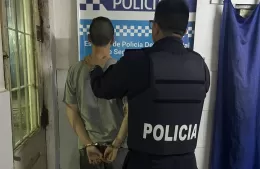 Joven detenido: golpeó a un menor de edad y a su madre