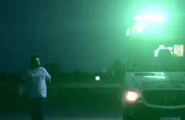 Violencia extrema: dos hermanos baleados, un joven detenido y policías atacados