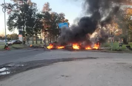 Vecinos de Villa Argüello cortaron el acceso a la ciudad por falta de luz