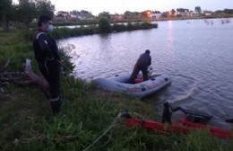 Hallaron el cuerpo del kayakista perdido en la cantera de Berisso