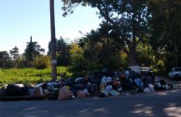 Basural en frente de la Delegación Zona II