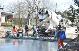 Última etapa de los trabajos de pavimentación en 122 bis entre 14 y 15