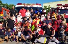 Exitoso recorrido de Papá Noel junto a Bomberos Voluntarios