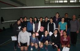 La Escuela Municipal de Voley recibió la visita de Tanya Acosta