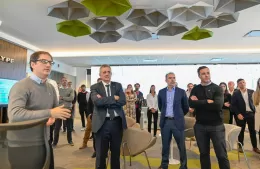 YPF apuesta a la eficiencia con tecnología de punta: inauguró un ventro de inteligencia en yiempo real