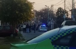 Ebrio al manubrio chocó y terminó con una pierna fracturada