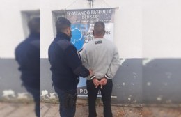 Lo agarraron c... y sin papel: detuvieron a un hombre rompiendo la cuarentena