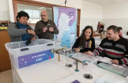Fundación YPF capacitó a docentes y entregó kits de laboratorio en la Secundaria N° 1 de Ensenada
