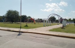 Piden que el Municipio reponga los contenedores en la Plaza 17 de octubre