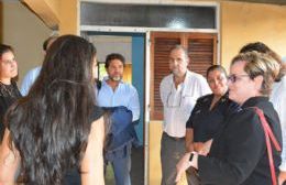 Visita internacional en la Comisaria de la Mujer y la Familia local