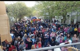 Barrio Nueva York: fiesta de la Primavera a cargo de la Agrupación Berisso Unido