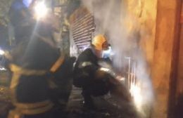 Un rayo cayó sobre una cabina de gas y la prendió fuego