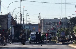 Choque entre auto y moto en Montevideo y 5