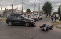 Dos heridos por choque entre auto y moto en 13 y 164