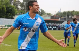 Saludos goleadores: Pablo Vegetti y Rodrigo Rinaudo celebraron el centenario de la Villa