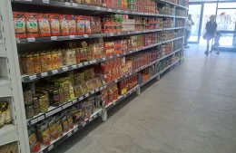 Inauguró “El Galpón”, una apuesta al trabajo y al consumo local