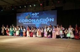 Coronación de las reinas infantiles en la Fiesta Provincial de Inmigrante