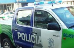 Se despertó y tenía dos ladrones en su casa