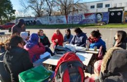 Jornada de lucha en Escuela de Arte: Clases abiertas, olla estudiantil y muestras