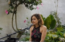 Abril Oxalde se presenta en el ciclo de streaming “Por amor al arte”