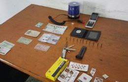 Auto sospechoso en Escuela Nº 5: Parte oficial de la Policía
