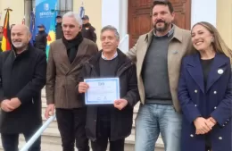 El Municipio homenajeó a dos trabajadores de Salud de Berisso