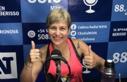 Clase de zumba solidaria y familiar a beneficio del Club Villa Nueva