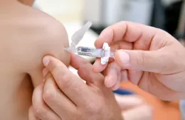 Sarampión: avanza el brote y la campaña de vacunación