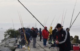 Isla Paulino: se viene el torneo de pesca del pejerrey de mayor longitud