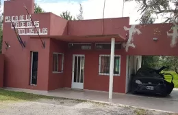 Una oficial de policía asistió de urgencia a una bebé en paro respiratorio