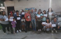 Curso de peluquería y entrega de diplomas a 15 mujeres berissenses