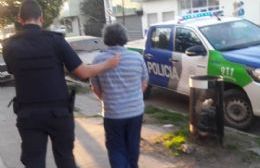 Agredió a su esposa e hijos y terminó detenido