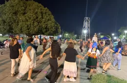 Exitosa edición de “Folkloreando” convocó a vecinos en Villa Arguello