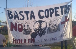 Vecinos autoconvocados en una nueva actividad repudiando a Copetro