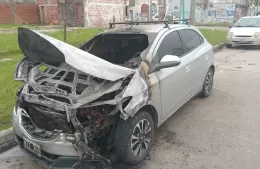 Se incendió un auto en 4 y 168