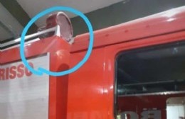 Indignación: Apedrearon autobomba de Bomberos