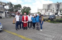 Papá Noel en Seguridad Vial y una colecta que será destinada a Bomberos