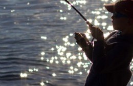 Torneo de pesca infantil en el arroyo Saladero