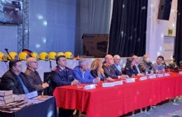 Se realizó el acto oficial por el Día del Bombero Voluntario