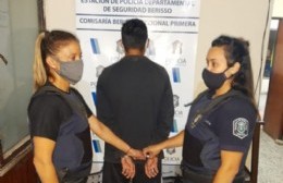 Rodeado por la Policía, se entregó el acusado de apuñalar a un joven con un destornillador