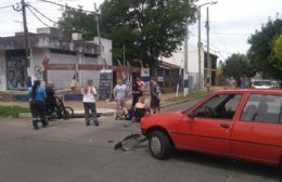 Choque en 12 y 164: motociclista herido