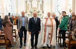 Cagliardi participó del acto por el aniversario de Ensenada