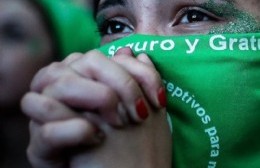 Mujeres unidas en el Parque Cívico a favor del aborto legal